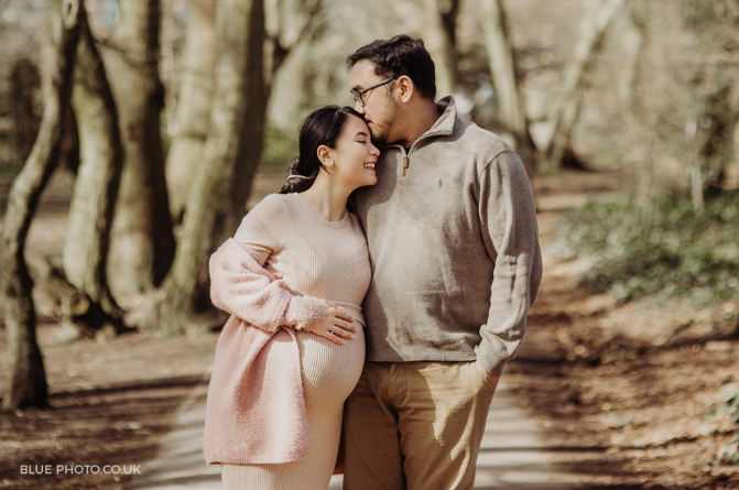 From Bump to Beauty: Stunning Maternity Photography in London From Bump to Beauty: Stunning Maternity Photography in London